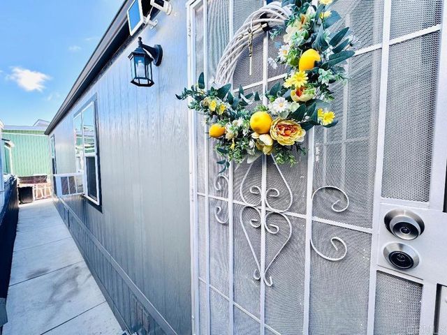 402 63rd 244, San Diego, CA 92114