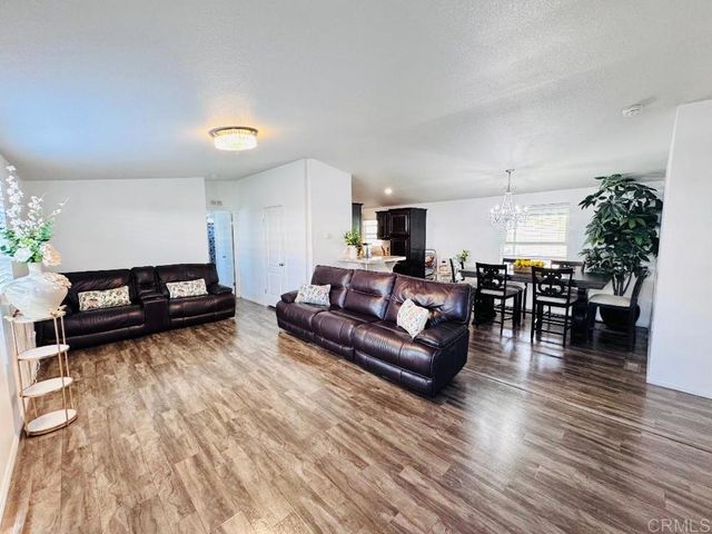 402 63rd 244, San Diego, CA 92114