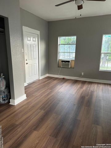 809 KAYTON AVE, San Antonio, TX 78210