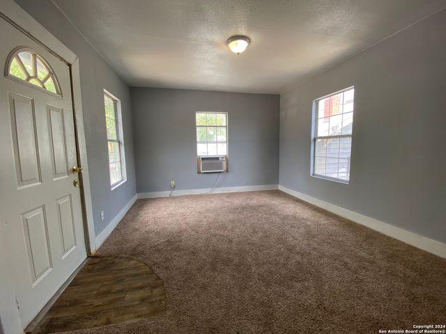 809 KAYTON AVE, San Antonio, TX 78210