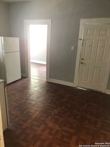 809 KAYTON AVE, San Antonio, TX 78210