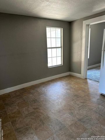 809 KAYTON AVE, San Antonio, TX 78210