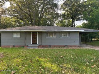 1670 Kentwood Drive, Jackson, MS 39212