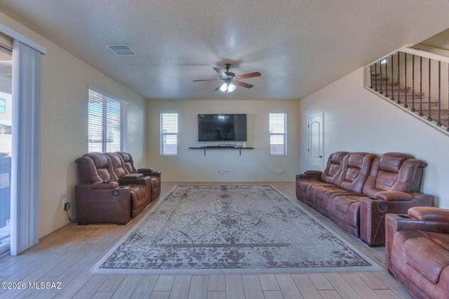 1008 Sam Kee Place, Sierra Vista, AZ 85635