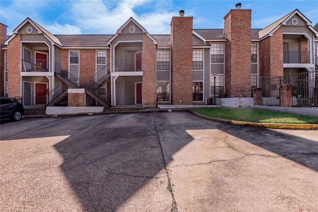 2402 Sycamore Avenue E2, Huntsville, TX 77340