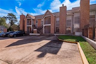 2402 Sycamore Avenue E2, Huntsville, TX 77340