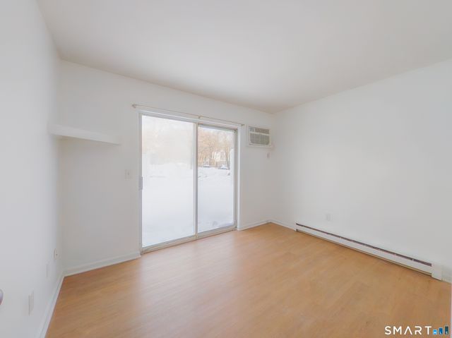 8 Rose Lane APT 18-13, Danbury, CT 06811