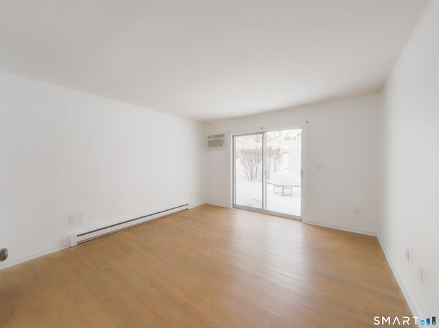 8 Rose Lane APT 18-13, Danbury, CT 06811