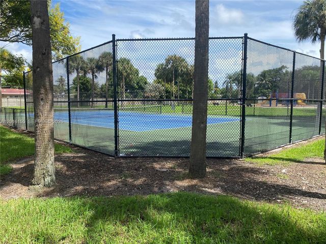 3416 SW 12th Ct, Fort Lauderdale, FL 33312