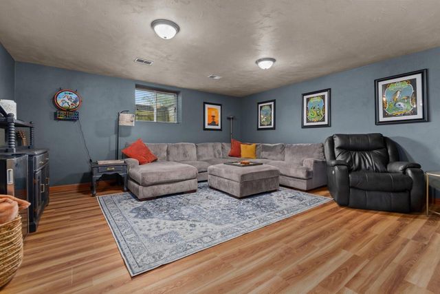 1578 LONE OAK DRIVE, Neenah, WI 54956