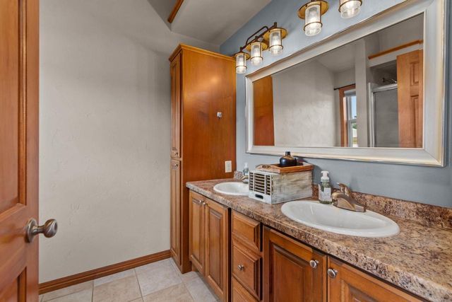 1578 LONE OAK DRIVE, Neenah, WI 54956