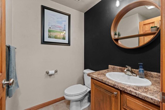 1578 LONE OAK DRIVE, Neenah, WI 54956