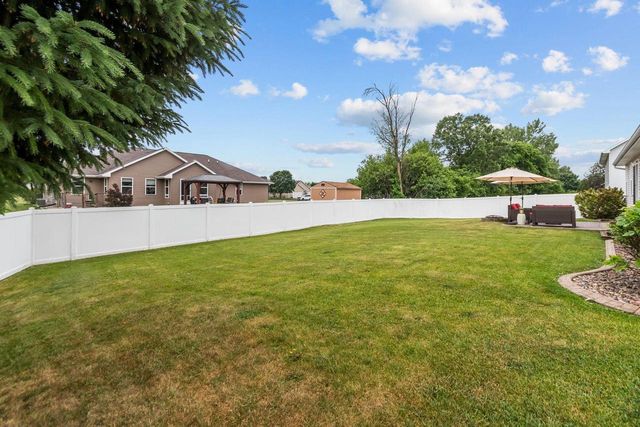 1578 LONE OAK DRIVE, Neenah, WI 54956