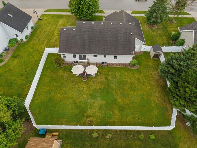 1578 LONE OAK DRIVE, Neenah, WI 54956
