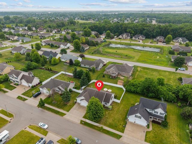 1578 LONE OAK DRIVE, Neenah, WI 54956