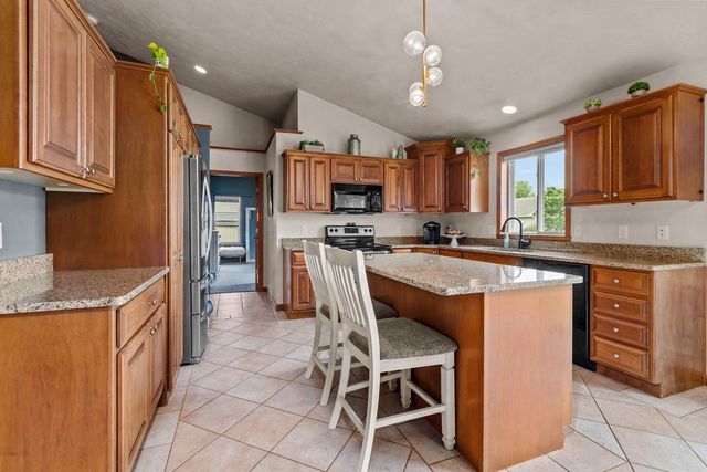 1578 LONE OAK DRIVE, Neenah, WI 54956