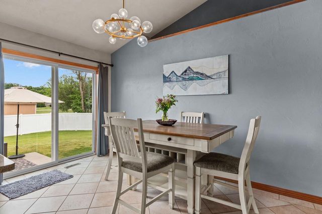 1578 LONE OAK DRIVE, Neenah, WI 54956