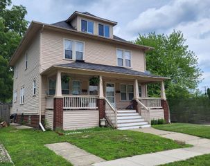 35324/ 326 Chestnut Street, Wayne City, MI 48184