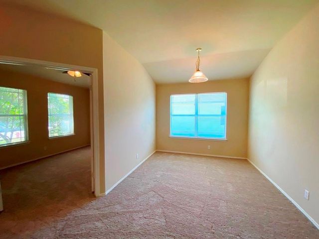 218 Jennifer LN, Bastrop, TX 78602