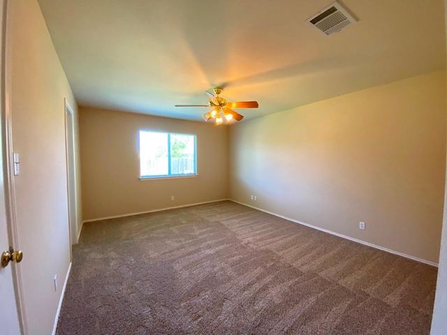 218 Jennifer LN, Bastrop, TX 78602