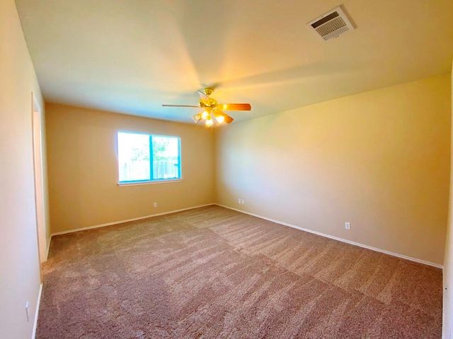 218 Jennifer LN, Bastrop, TX 78602