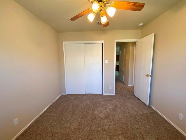 218 Jennifer LN, Bastrop, TX 78602