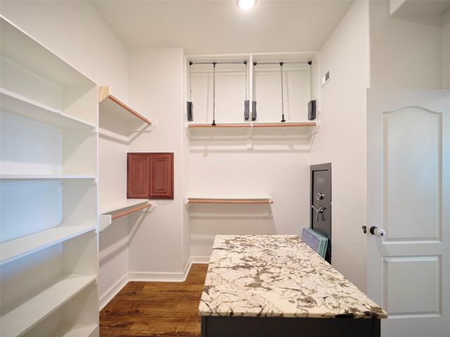 11718 Casadores Lane, Needville, TX 77461