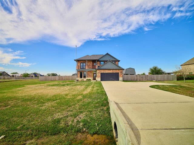 11718 Casadores Lane, Needville, TX 77461