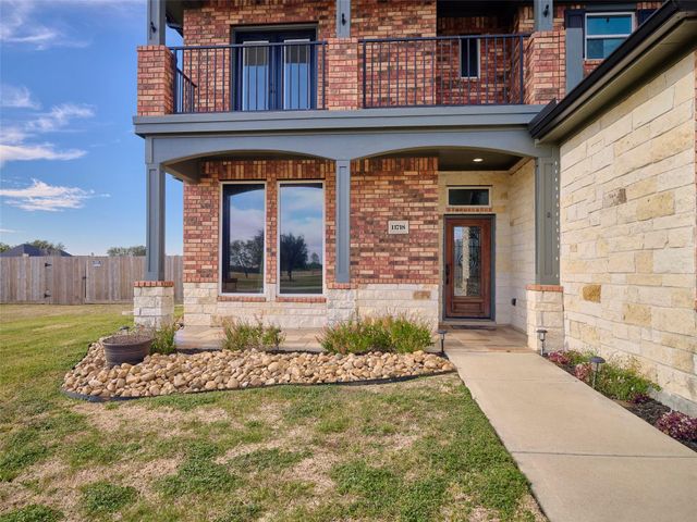 11718 Casadores Lane, Needville, TX 77461