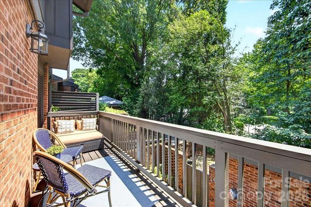 5811 Sharon Road F, Charlotte, NC 28210