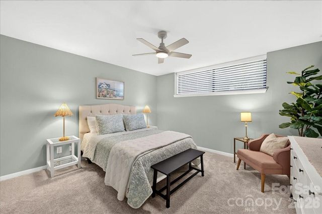 5811 Sharon Road F, Charlotte, NC 28210