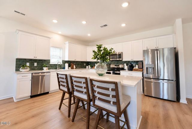 6905 Steeplegate Drive 4, Burlington, NC 27215
