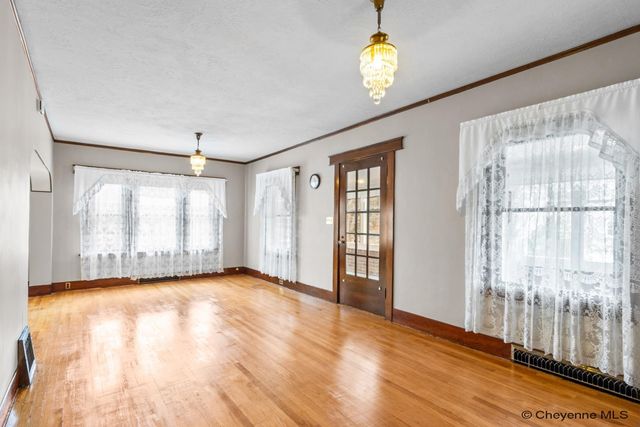 3321 WARREN AVE, Cheyenne, WY 82001