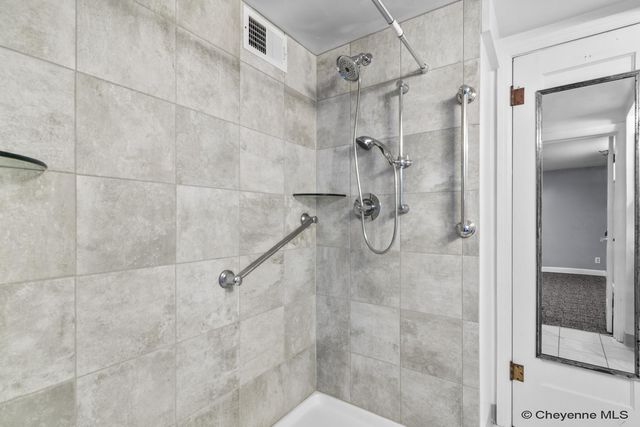 3321 WARREN AVE, Cheyenne, WY 82001