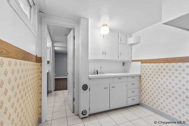 3321 WARREN AVE, Cheyenne, WY 82001
