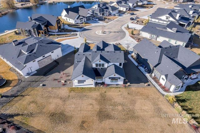 21460 Jackson Creek Ct, Star, ID 83669