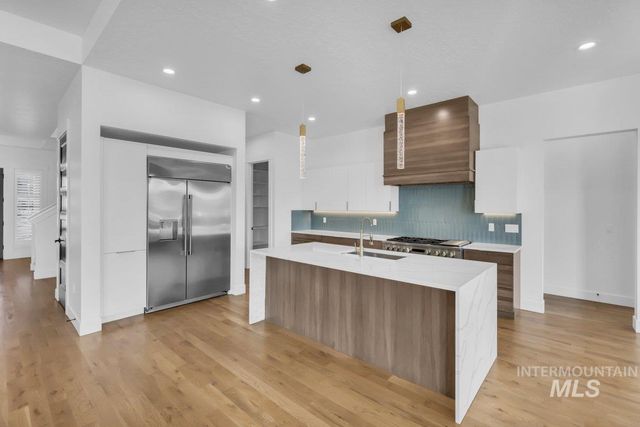 21460 Jackson Creek Ct, Star, ID 83669