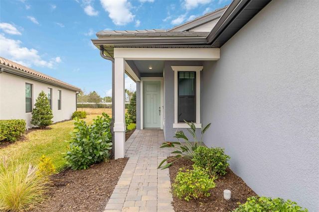 5811 SILVERSIDE PINE COURT, Bradenton, FL 34211