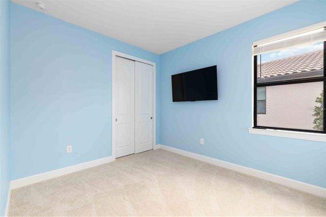 5811 SILVERSIDE PINE COURT, Bradenton, FL 34211