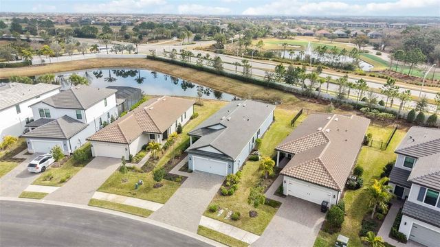 5811 SILVERSIDE PINE COURT, Bradenton, FL 34211