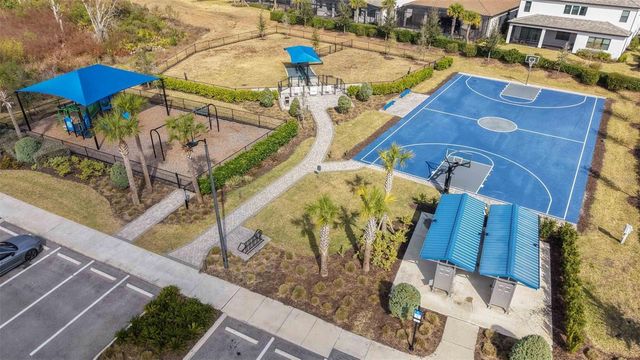 5811 SILVERSIDE PINE COURT, Lakewood Ranch, FL 34211