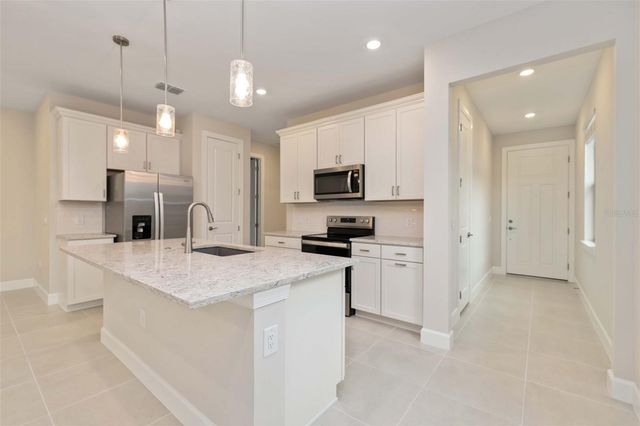 5811 SILVERSIDE PINE COURT, Bradenton, FL 34211
