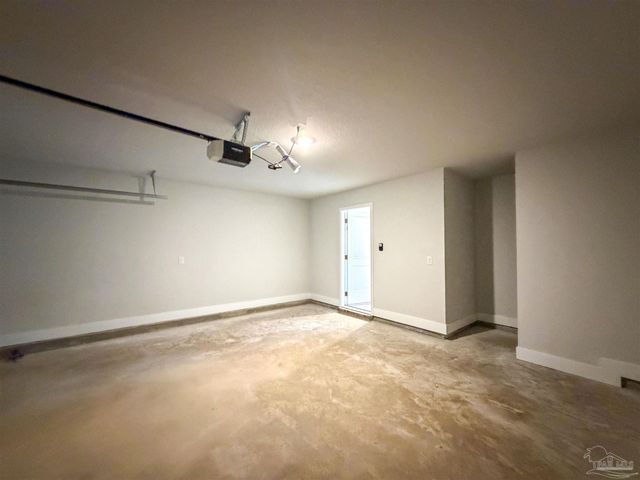 8049 Westpointe Ln, Pensacola, FL 32506