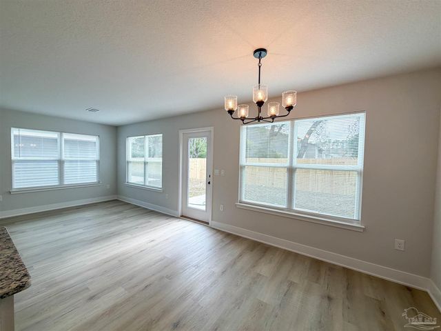 8049 Westpointe Ln, Pensacola, FL 32506