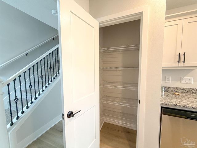 8049 Westpointe Ln, Pensacola, FL 32506