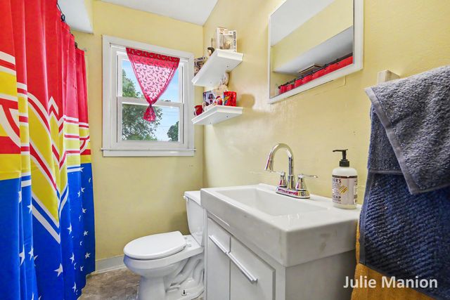 1829 Delwood Avenue Sw, City Of Wyoming, MI 49509