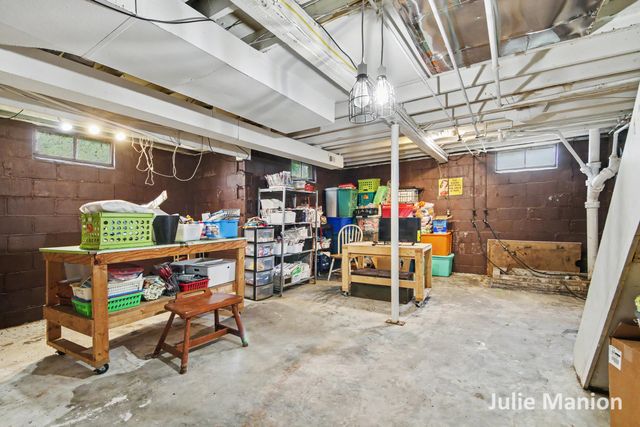 1829 Delwood Avenue Sw, City Of Wyoming, MI 49509