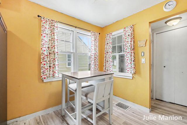 1829 Delwood Avenue Sw, City Of Wyoming, MI 49509