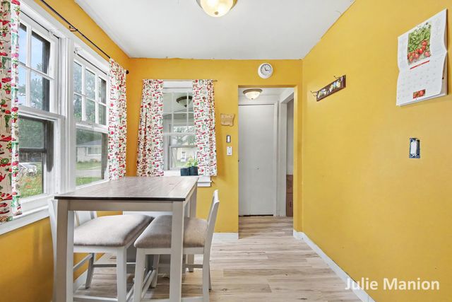 1829 Delwood Avenue Sw, City Of Wyoming, MI 49509