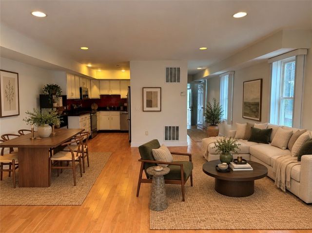 59 East George Street, Providence, RI 02906